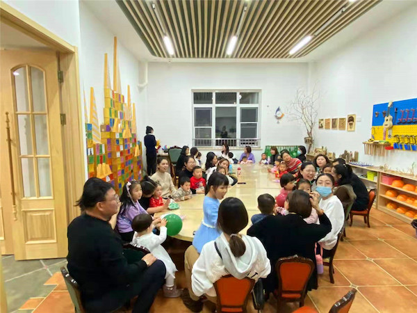 美吉姆威海九龍城中心：圣誕狂歡派對